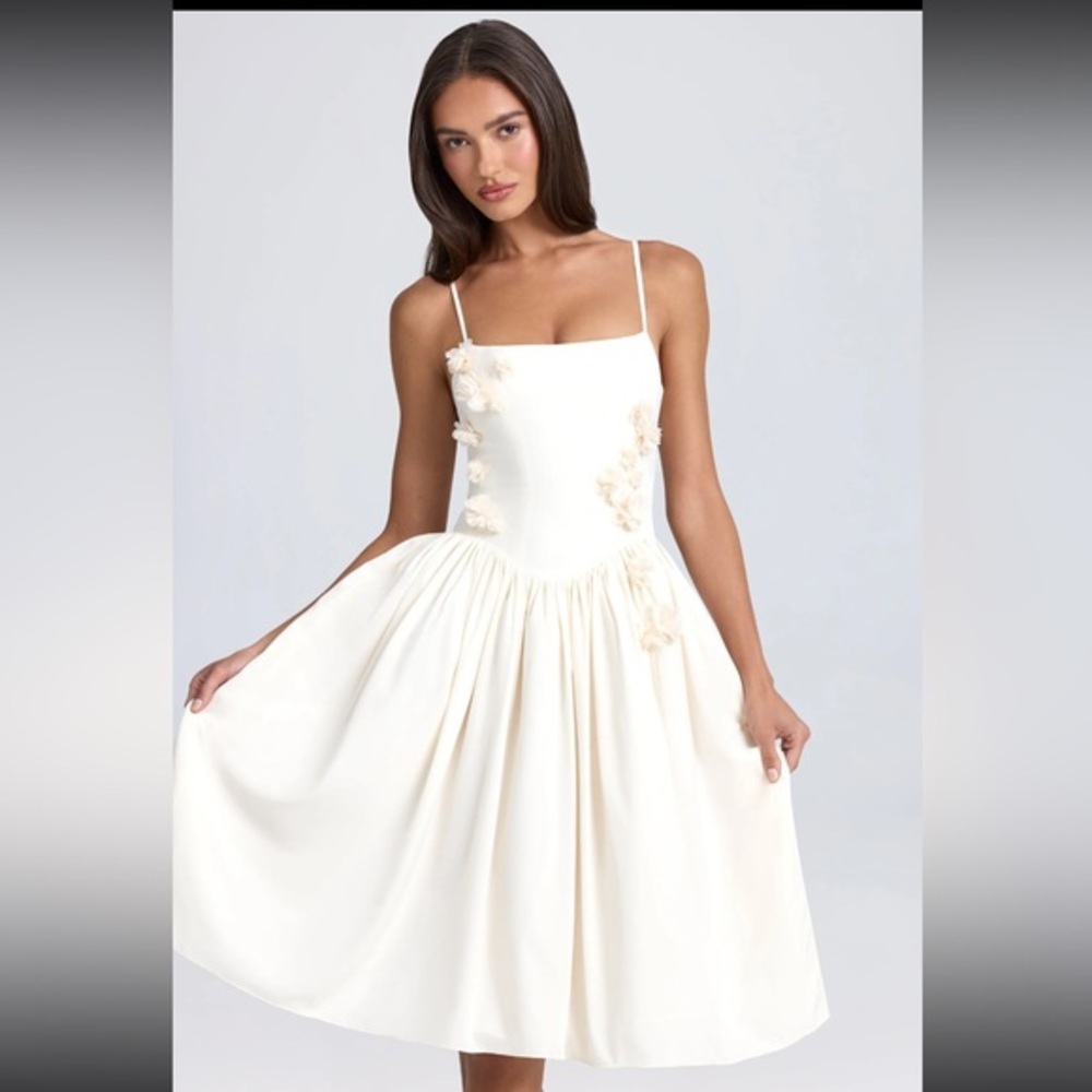 Oh Polly Floral Appliqué Midi Dress
